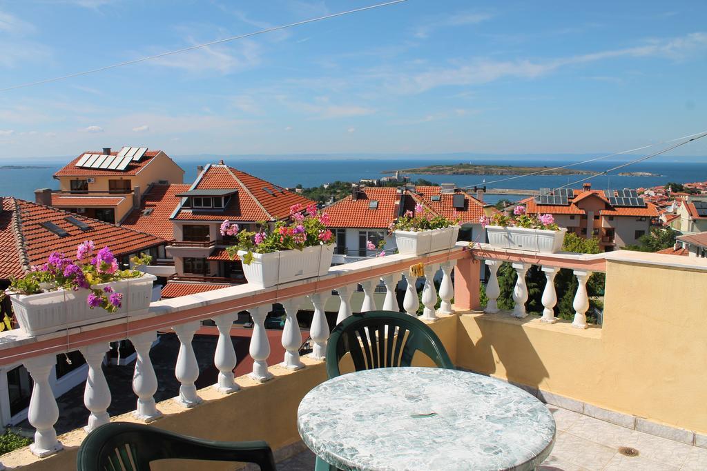 Hotel Bobchev Sozopol Ruang foto